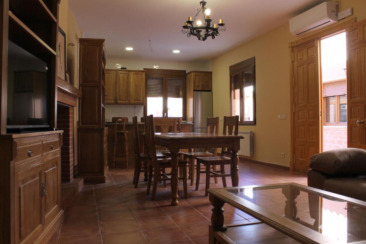 Casa Rural Senorio De Quevedo Villanueva De Los Infantes Exteriör bild