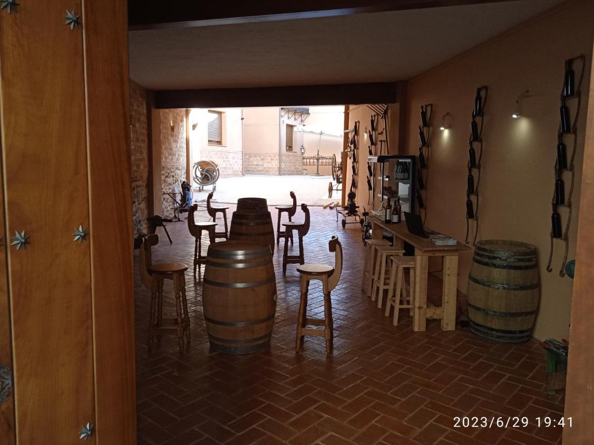 Casa Rural Senorio De Quevedo Villanueva De Los Infantes Exteriör bild